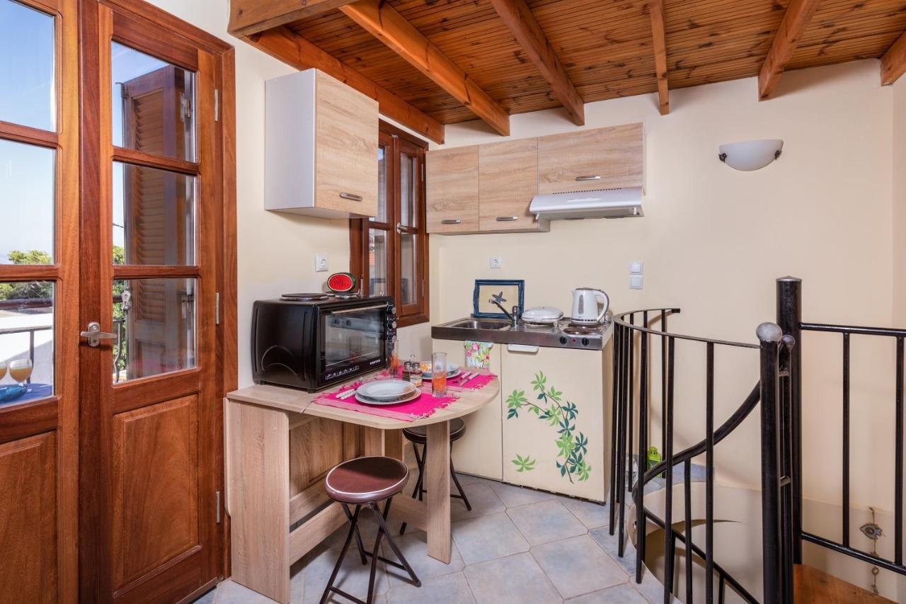 Coralli House Chalki Town Exterior photo
